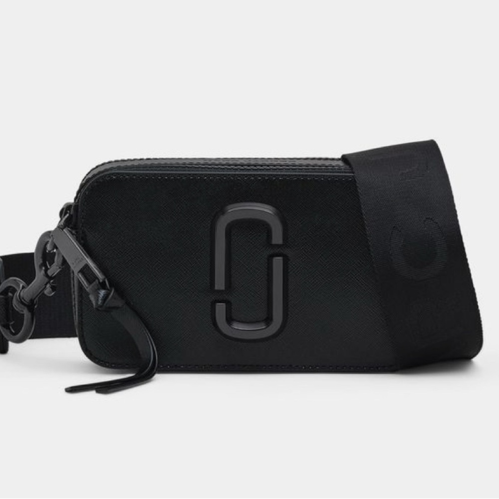 Marc Jacobs Black Belt Bag